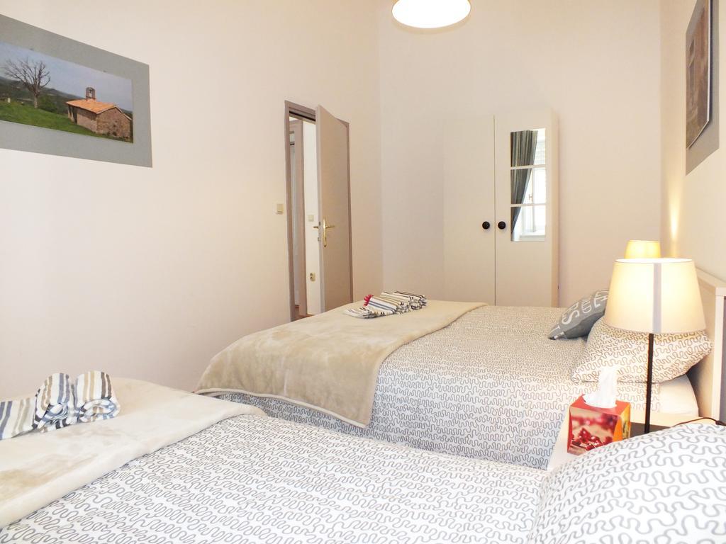 Apartman Draguc Пула Екстериор снимка